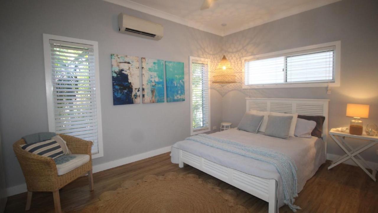 הורססהו ביי Sandy Toes Beach House מראה חיצוני תמונה