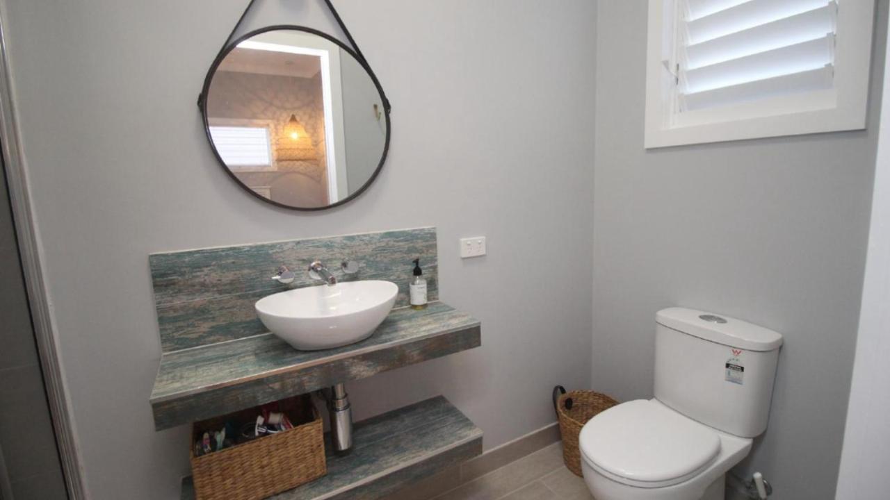 הורססהו ביי Sandy Toes Beach House מראה חיצוני תמונה